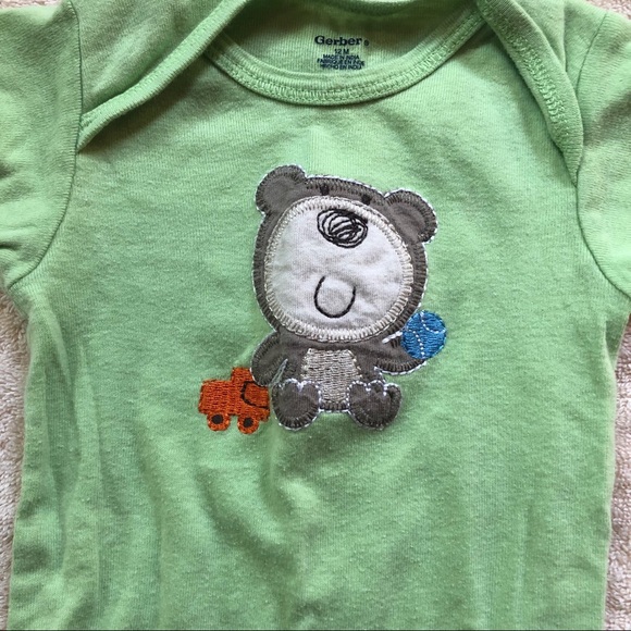 Gerber 12mos Set of 2 Onesies - Picture 3 of 3